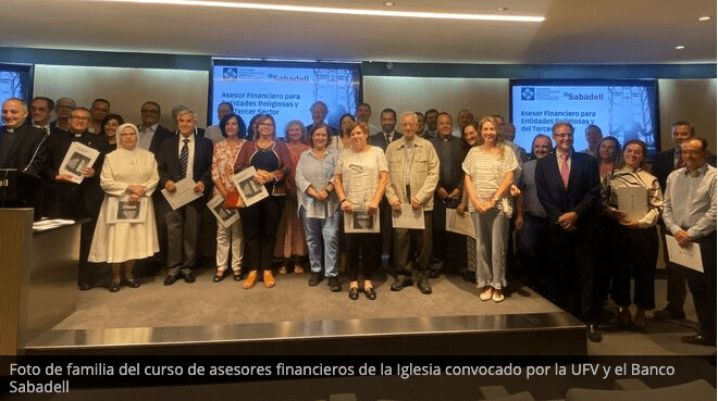 El equipo de Católicos en Red se certifica como asesores financieros para la Iglesia